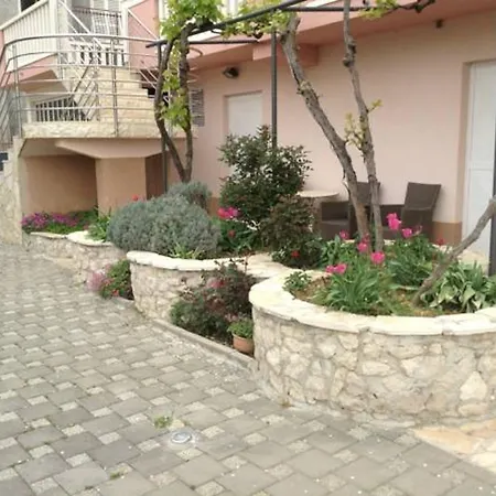 Villa Family In With Pool Solin